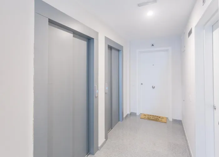 Апартаменти Canteras Beachway *